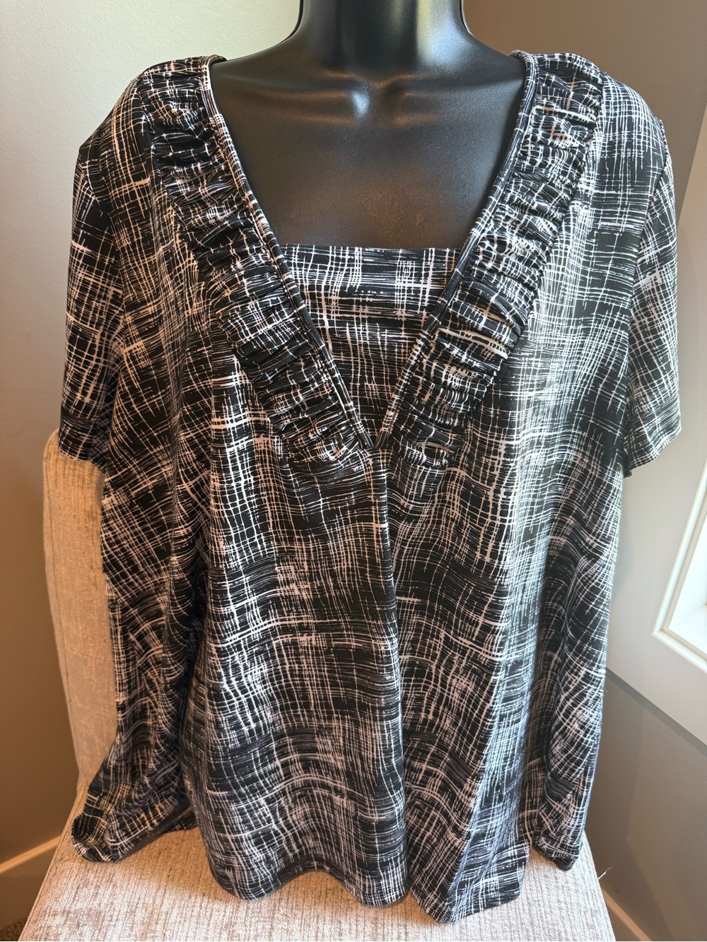 Motherhood Maternity 1x short sleeved Top